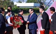 PM arrives in Vientiane for high-level Party meeting, Vietnam - Laos Intergovernmental Committee’s 48th meeting
